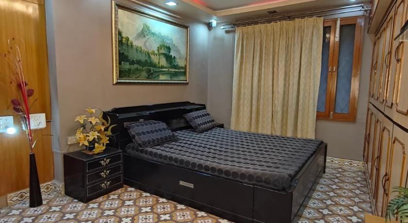 Lavish Spacious 3 BHK Apartment in Hyderabad