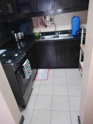 Lovely View Facing a Pool High Floor Apartment in Makati
