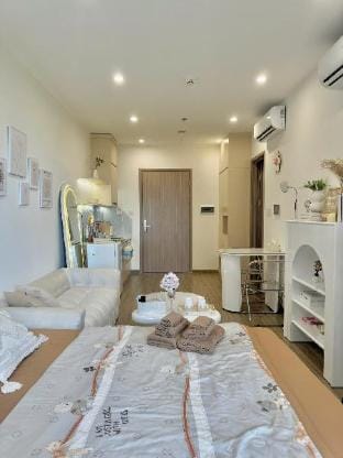 Meow Homestay - Vinhomes Ocean Park 1 Apartment in Laos