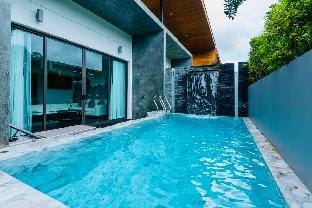 崭新的现代风格两卧别墅 Villa in Chalong