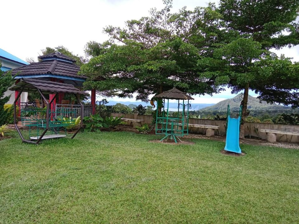 Hotel Panatapan Almonsari Hotel in Indonesia