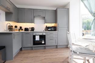 Casa di Pietra flat 1 Apartment in Cardiff