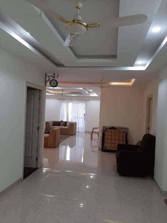Royal Suite 3 Bhk furnished @Banjara Hills Rd 12 Apartment in Hyderabad