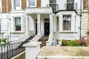Modern 2BD Flat In Central LDN Apartment in City of Westminster