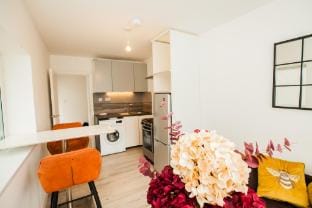 Robin hood lane 2 bed house Vacation rental in Kingston upon Thames