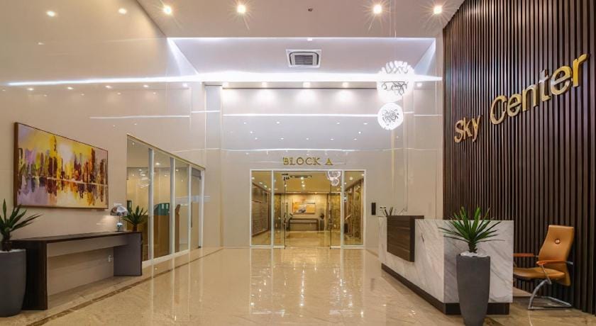 RAINBOW Sky Center TSN Airport Hotel in Ho Chi Minh City