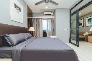 One Tebrau Serenity Studio Suite nr Columbia Hospital Vacation rental in Johor Bahru