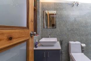 Sound of nature | Hill View 3 BHK By Homeyhuts Vacation rental in Himachal Pradesh