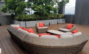 Emira Cozy & Clean KLIA/ShahAlam 2R2B 4-5 pax@WiFi Apartment in Subang Jaya