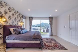 Hua Hin Luxury Pool Villa By Falcon Hill 206 Vacation rental in Nong Kae