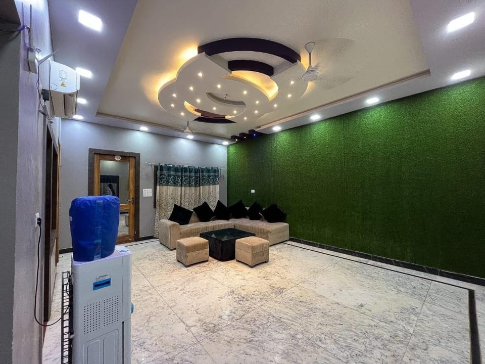 Vaishnavi Dham Vacation rental in Uttar Pradesh