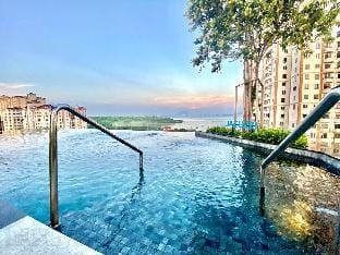  [Urban Suites] Leisure 2BR Suites by Happy Living Vacation rental in George Town