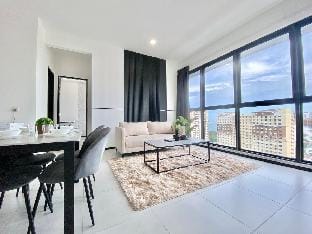  [Urban Suites] Leisure 2BR Suites by Happy Living Vacation rental in George Town