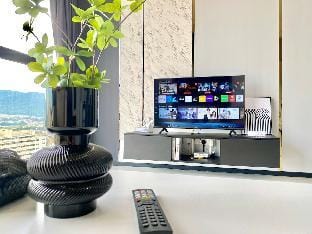  [Urban Suites] Leisure 2BR Suites by Happy Living Vacation rental in George Town