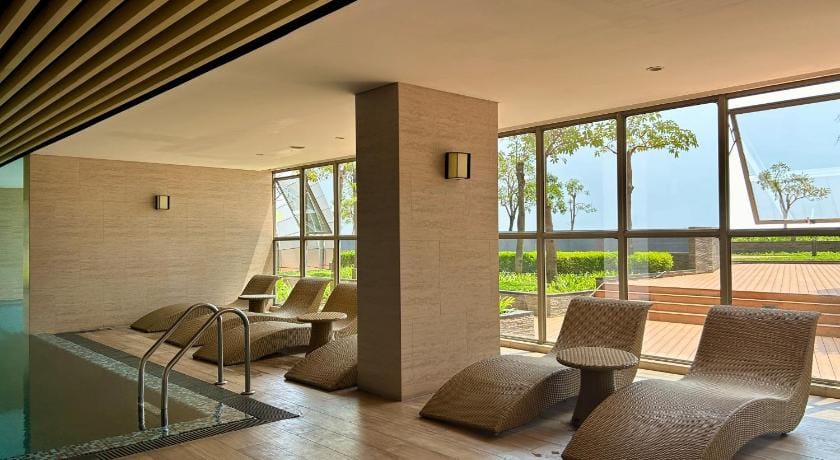 Gold Coast PIK Luxury Sea View by Stay With E Hotel in Jakarta
