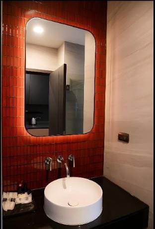 Elegant Room With Roof Top Pool Vacation rental in Pattaya City