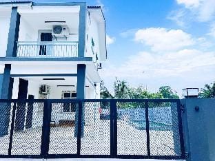 [28pax][Lavish Villa]贰拾号[6room]Swimming Pool][BBQ] Vacation rental in Port Dickson