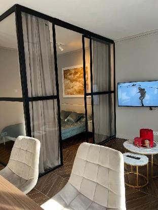 Praga Glamour Apartment blisko PGE Narodowy NEW Apartment in Warsaw