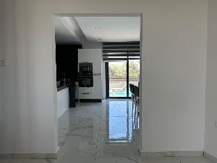 Iskele Bahçalar da Havuzlu Lüks Triplex Villa Vacation rental in Famagusta District