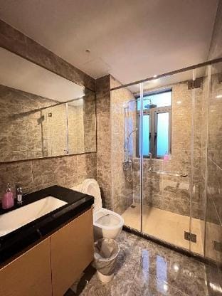 Luxury Cozy Bedroom at R&F Apartment in Johor Bahru