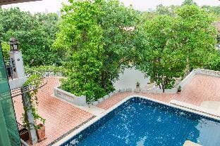 Punntara Botanic Home Grand Villa ‘Wang’ Vacation rental in Bangkok