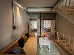 Baan Pridi House - Thonglor/Ekkamai/Prakanong Vacation rental in Bangkok