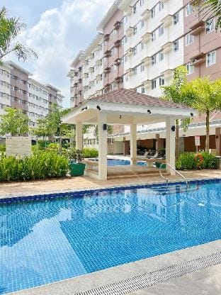 Casa Cinco at Hope Residences - Pool View Unit 2 Apartment in Calabarzon