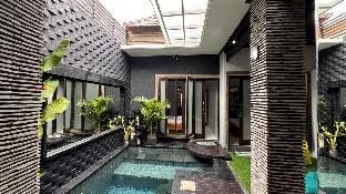 Tiny villa Kerobokan Seminyak, Bali Vacation rental in Mengwi