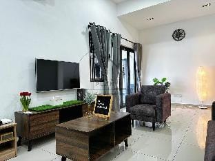 PD Private Pool 4BR Cosy Villa - Up to 15 Pax Vacation rental in Port Dickson