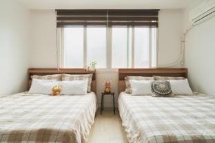 Hongdae  풀하우스 2/넓은공간2Room.홍대입구역(Exit7)도보로 2분.파티가능 Apartment in Seoul