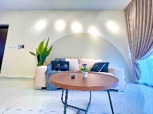 8pax 3BR Luxury Suites Danga Bay Beachside@1903a Apartment in Johor Bahru