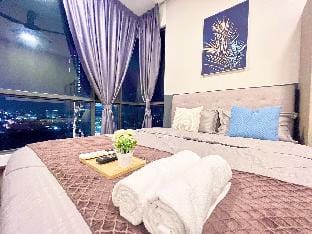 Blazing Suites 1br [SKS Pavillion] Netlfix 1913 Vacation rental in Johor Bahru