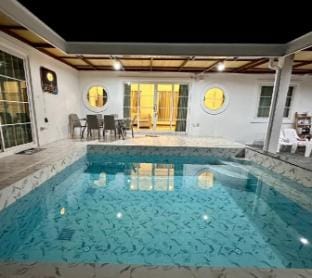 Luna Pool Villa Khonkaen  Villa in Laos
