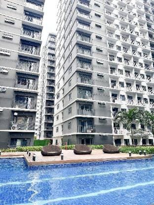 Shore 3 Tower 1 MOA Apartment in Pasay