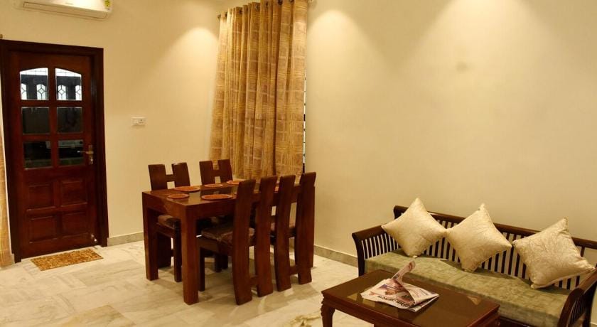 Sharda Home Stay: Near Sankat Mochan Temple, BHU Apartment in Varanasi