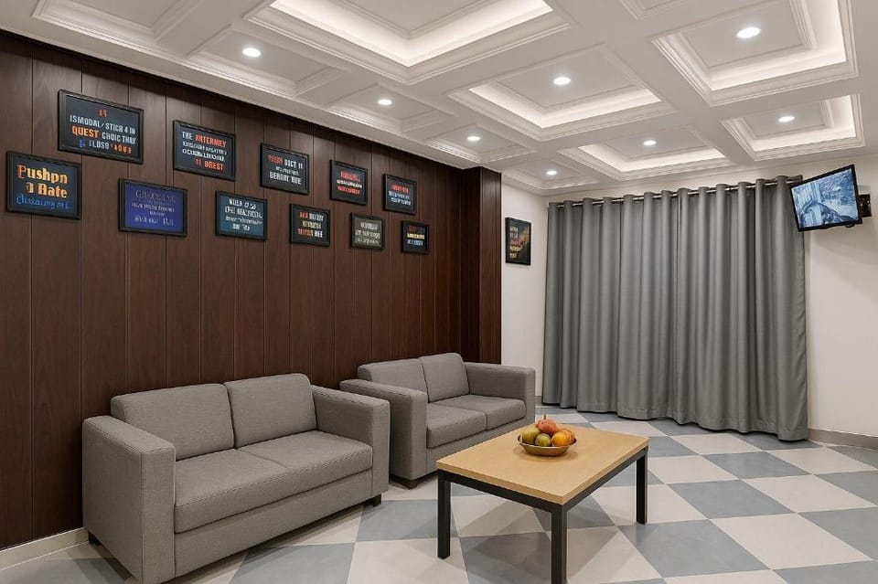 Hotel Downtown by Quadis - Noida Sector 15 Apartment in Noida