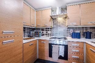 The Salford Luxe | Modern 2 Bed with City Views Vacation rental in Salford