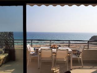 Top Floor Beachfront; Panoramic Balcony & Parking Apartment in Villajoyosa