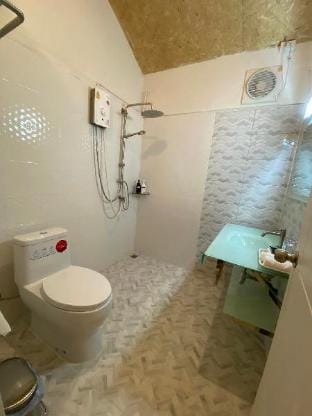 สวนแววอรุณ รีสอร์ท Vacation rental in Chon Buri Changwat