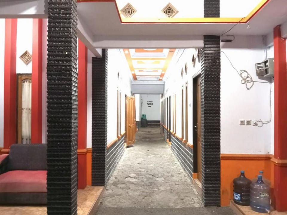 Villa Cahaya 2 Guci Mitra RedDoorz Hotel in Indonesia