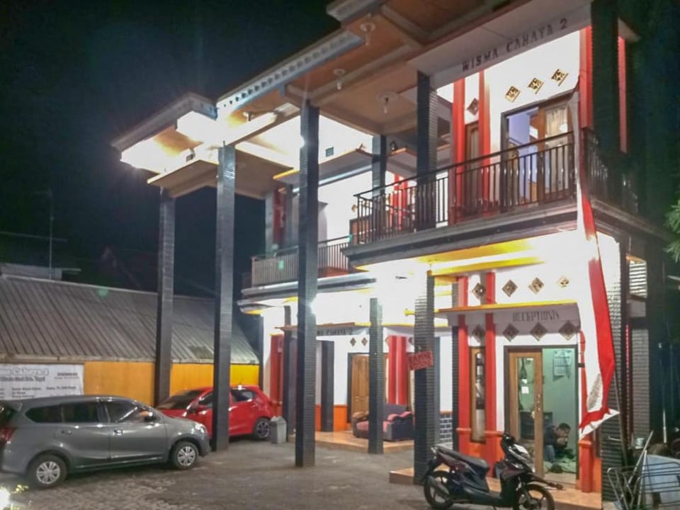 Villa Cahaya 2 Guci Mitra RedDoorz Hotel in Indonesia