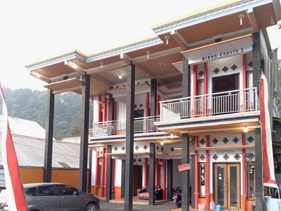 Villa Cahaya 2 Guci Mitra RedDoorz Hotel in Indonesia