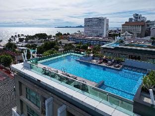 The Gallery Jomtien Beach Condo Apartment in Pattaya City