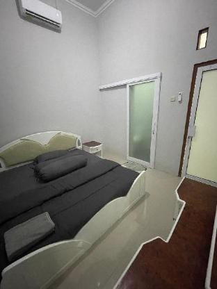 Manang Tiny Home Away From Home Vacation rental in Indonesia