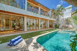 Villa Aztec - 6BDR, private pool and garden, Villa in Kuta