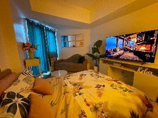 Tropical Bloom Suite Apartment in Calabarzon