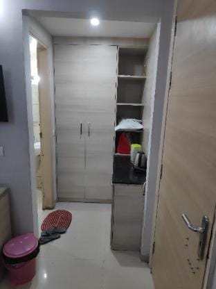 omaxe eternity , krishna crest Apartment in Uttar Pradesh