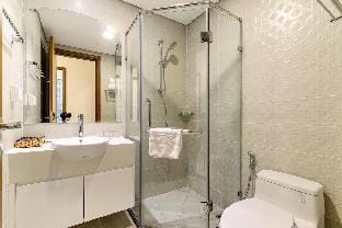 5 beds (2 apartment which 3Brs and 2Brs) in Vinhom Apartment in Ho Chi Minh City