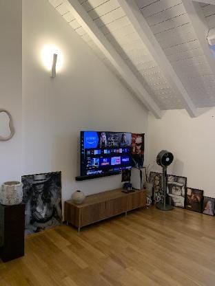 Modern apartment with 2 bedrooms and 2 bathrooms Apartment in Lombardy