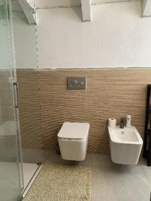 Modern apartment with 2 bedrooms and 2 bathrooms Apartment in Lombardy